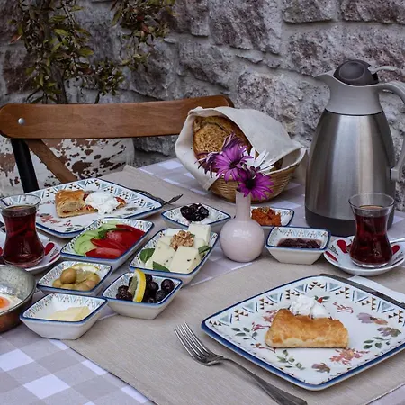 Opus 1910 Szálloda Ayvalı