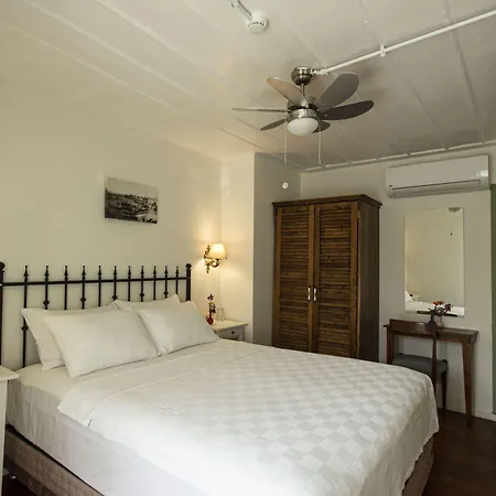Opus 1910 Hotel